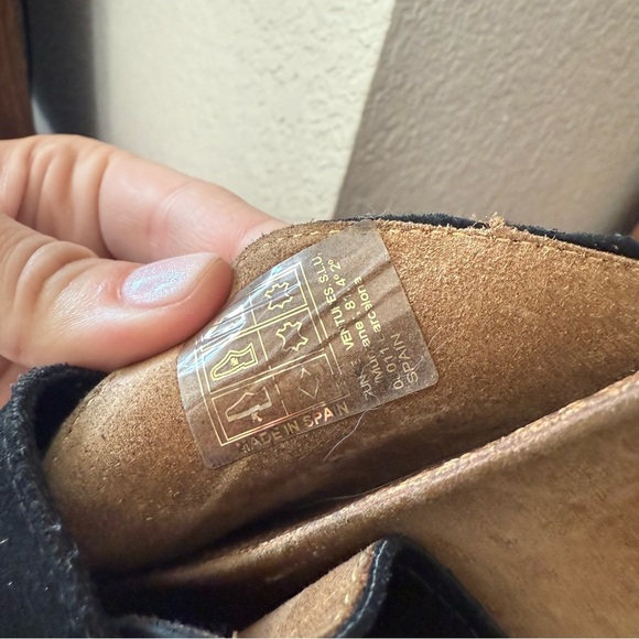 Alohas Black Suede Clogs Size 38 (US 7) - Picture 9 of 10